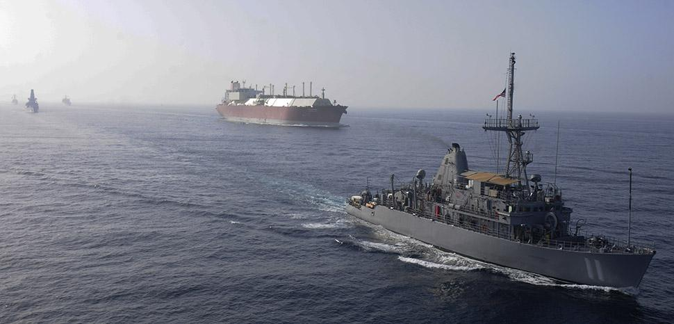 Iran Buka Selat Hormuz Penuh, AS Tetap Blokade Kapal Tehran